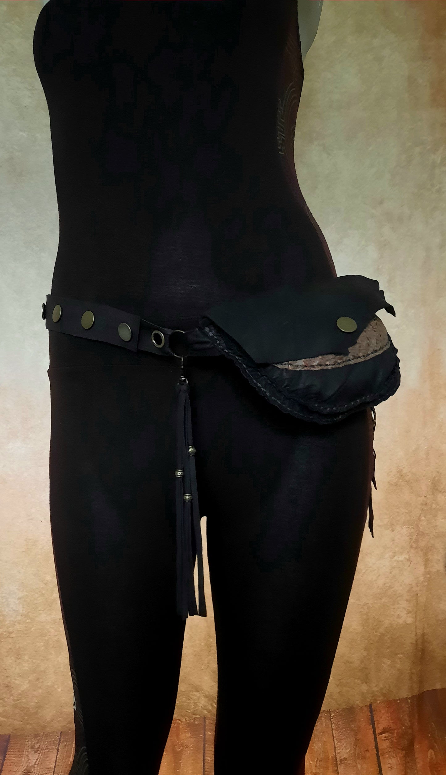 Gürteltasche schwarz aus Lammnappaleder - Größe S bis M